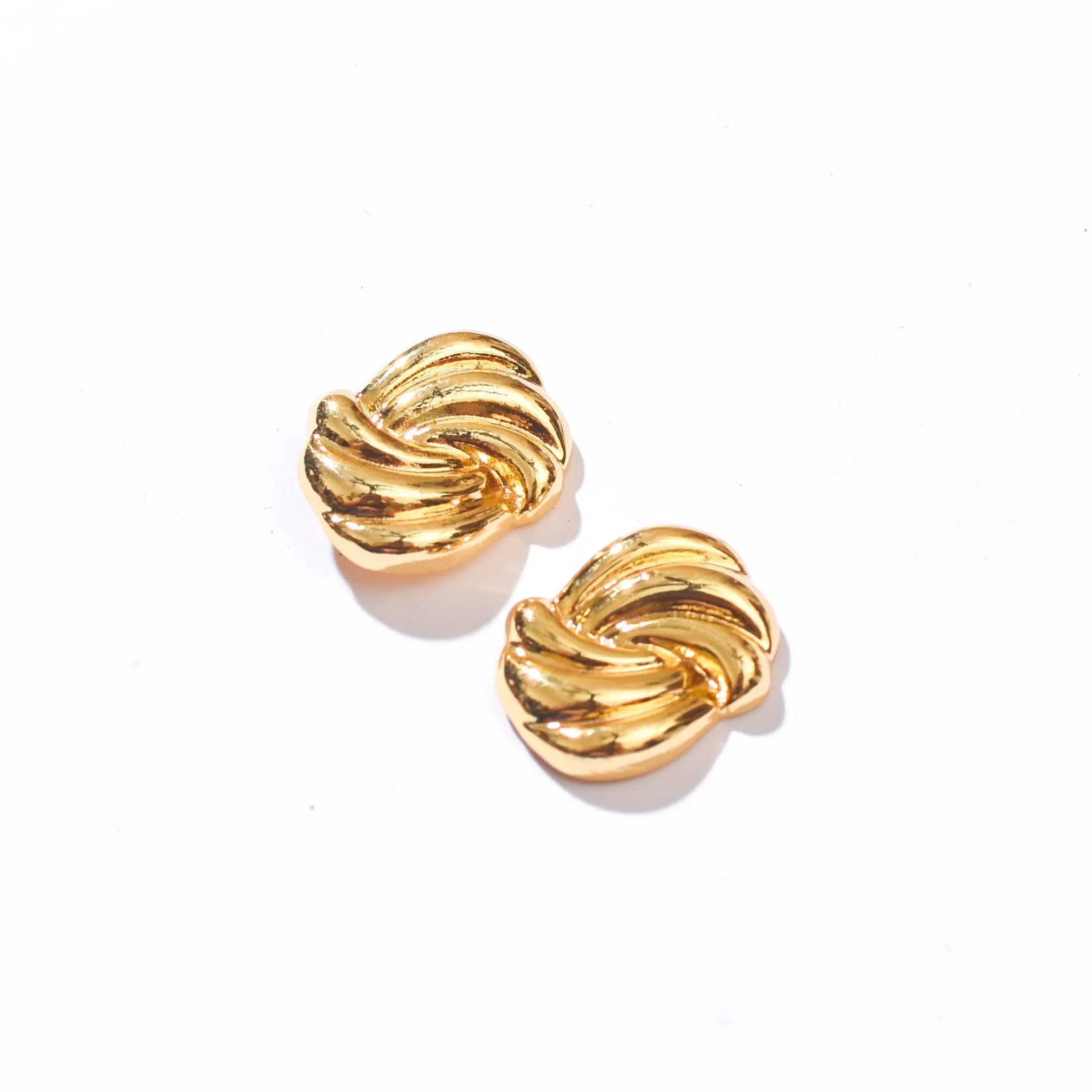 Camila Studs | Gold